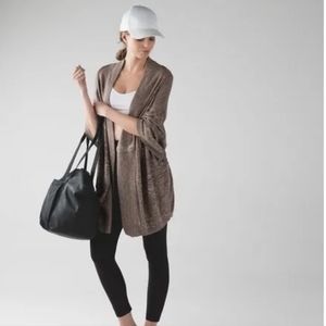 Lululemon Breeze Easy Wrap Heathered Cool Cocoa/Cashew M/L